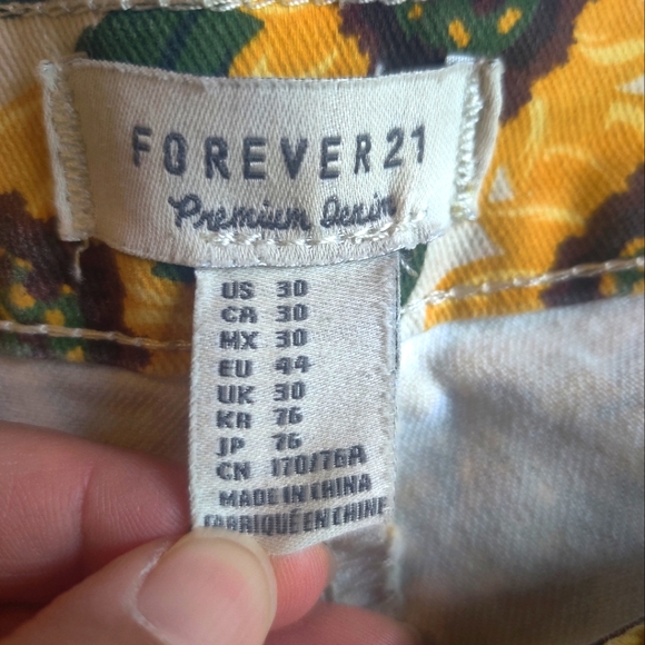 Forever 21 Sunflower Denim Cuffed Shorts - Picture 4 of 5